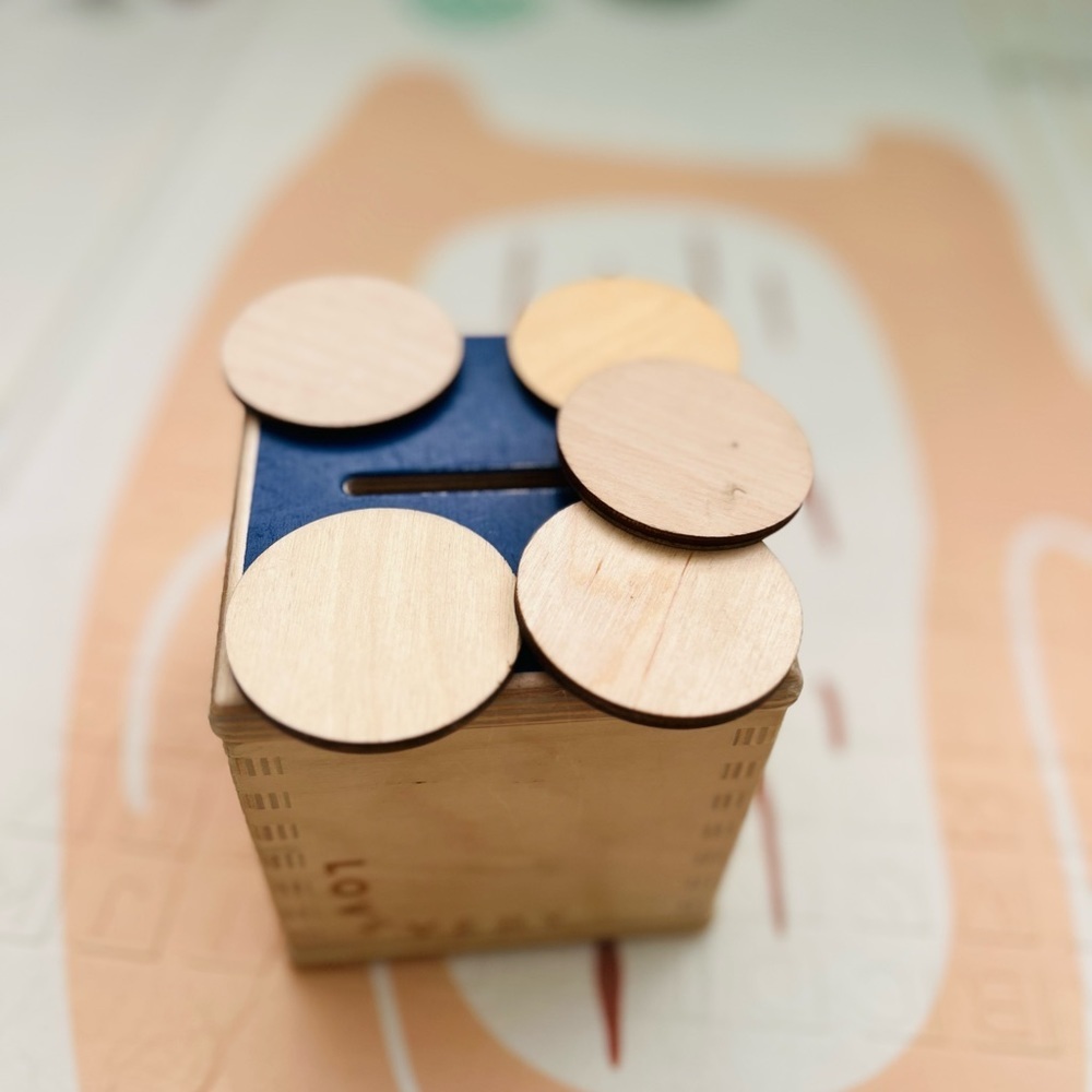 Lovevery Coin Bank with 5 wooden coins